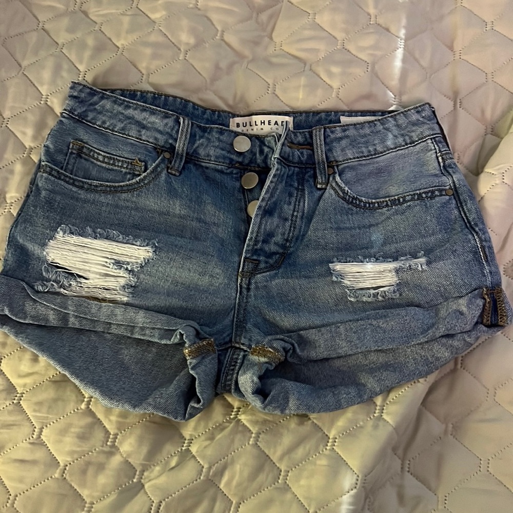 Bullhead Girlfriend shorts